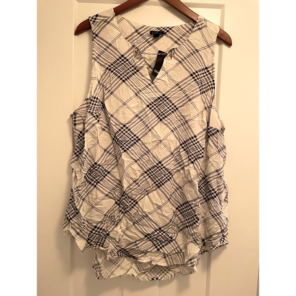 NWT Torrid sleeveless white black plaid tank women’s size 1